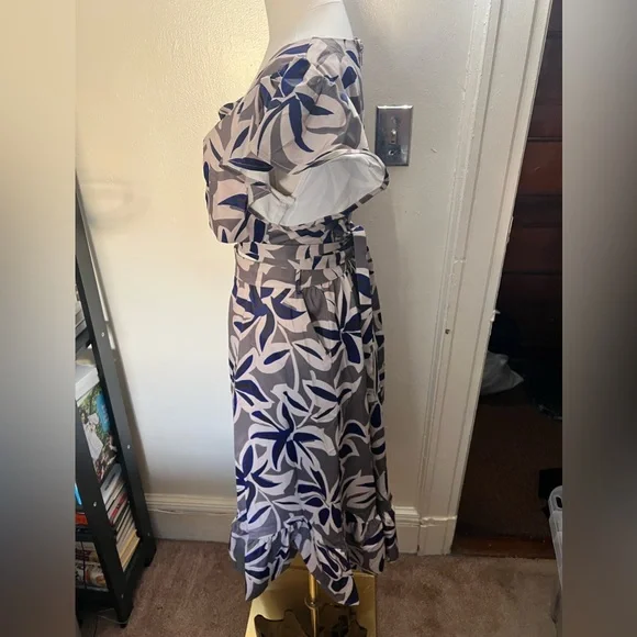 NWT By Egreis Floral 2 piece set Gray and Navy Size L - Picture 5 of 10